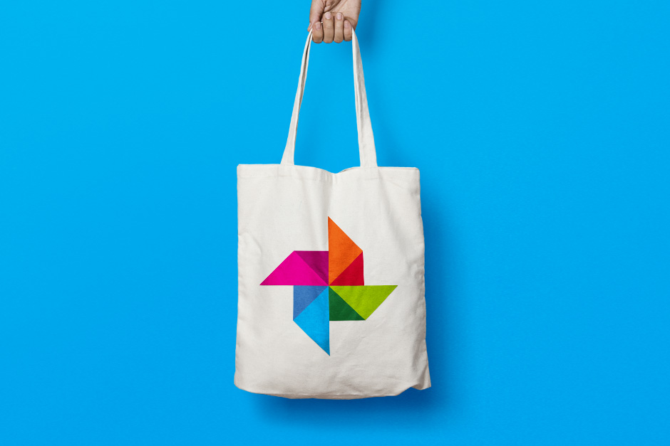 Дизайн на рекламна торбичка за панаир